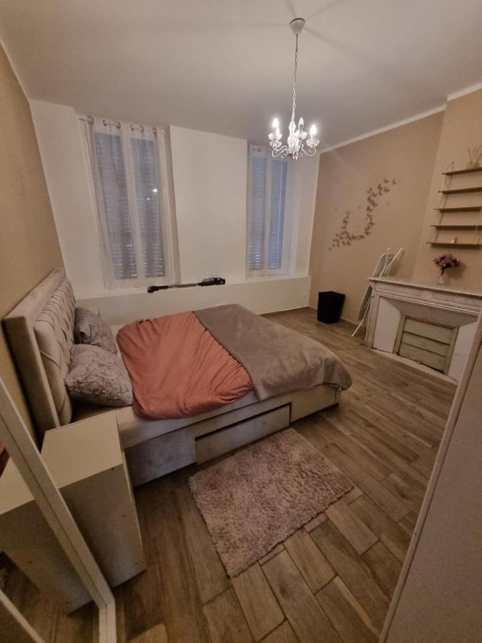 Apartamento L'Antre Du Dragon Marsella Exterior foto