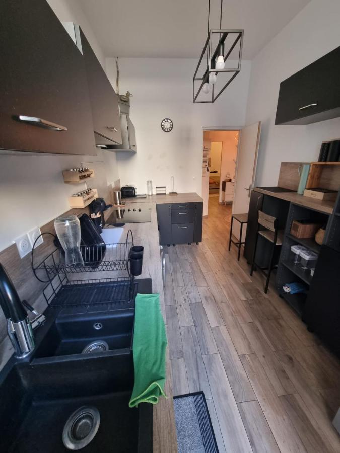 Apartamento L'Antre Du Dragon Marsella Exterior foto
